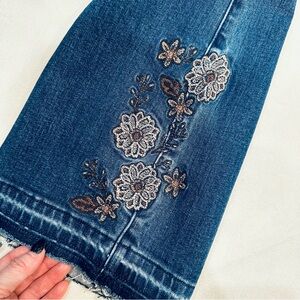 Idyllwind by Miranda Lambert Jeans Size 6 Excellent Used Condition Embriodered